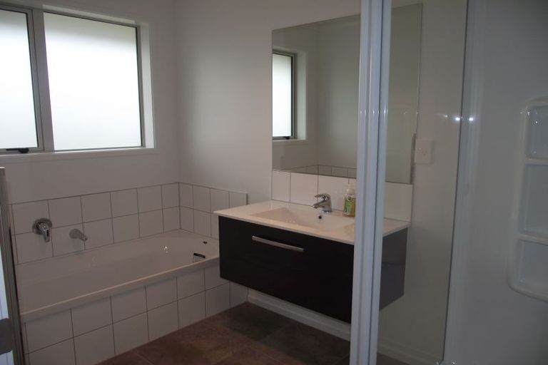 Photo of property in 24 Reel Road, Athenree, Waihi Beach, 3611