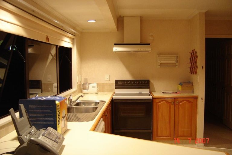 Photo of property in 1/1 Britannia Place, Half Moon Bay, Auckland, 2012