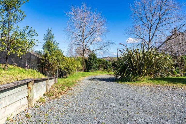 Photo of property in 3241 Paparoa-oakleigh Road, Paparoa, 0571