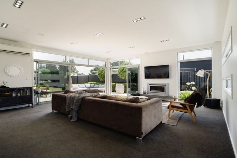 Photo of property in 13 William James Close, Mosgiel, 9024