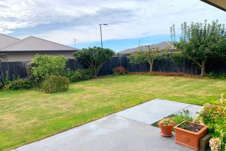 Photo of property in 73 Heathridge Place, Lincoln, 7608