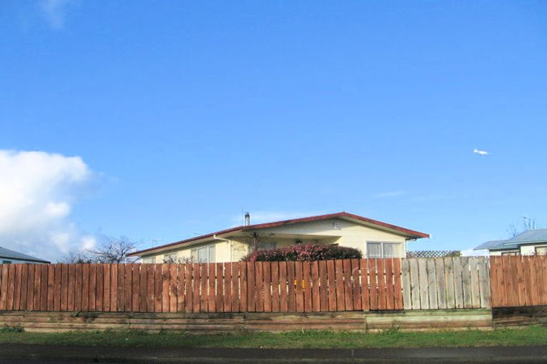 Photo of property in 11 Diaz Drive, Flaxmere, Hastings, 4120