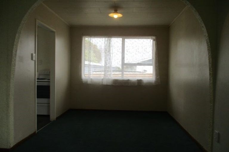 Photo of property in 2/10 Tuna Place, Manurewa, Auckland, 2102