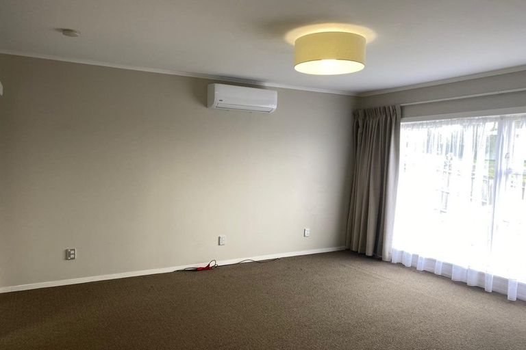 Photo of property in 101 Stanley Road, Glenfield, Auckland, 0629