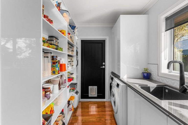 Photo of property in 74 Fourth Avenue, Woodhill, Whangarei, 0110