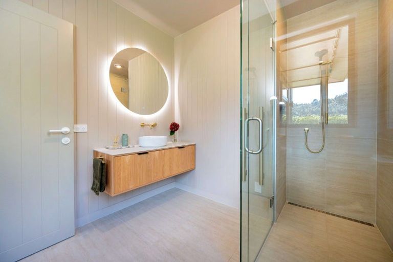 Photo of property in 56 Seven Oaks Drive, Kinloch, 3377