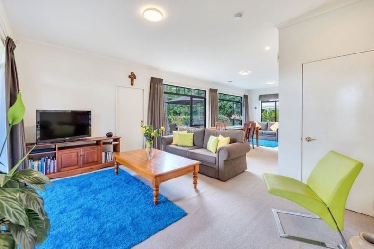 Photo of property in 34 Villanova Place, Albany, Auckland, 0632