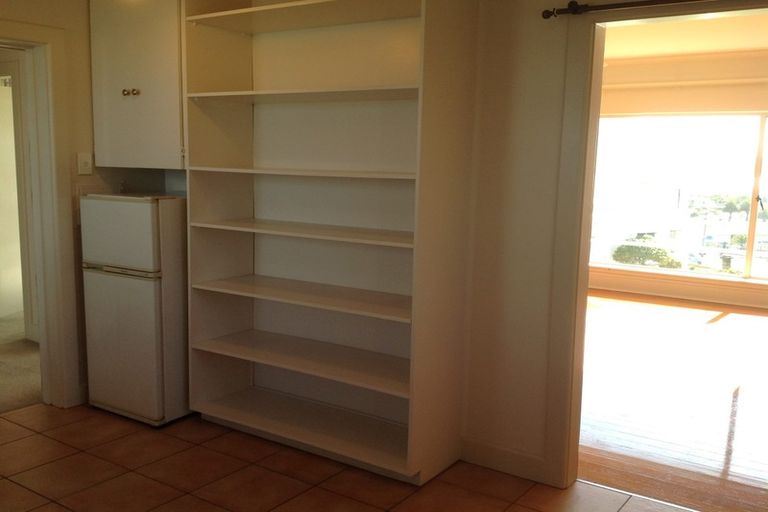 Photo of property in 1-12/48 The Bay Hill, Timaru, 7910