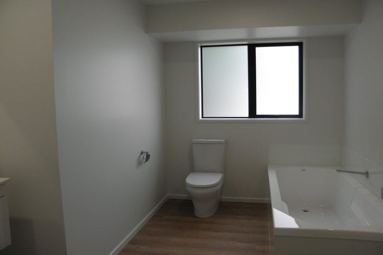 Photo of property in 93d Sandspit Road, Waiuku, 2123