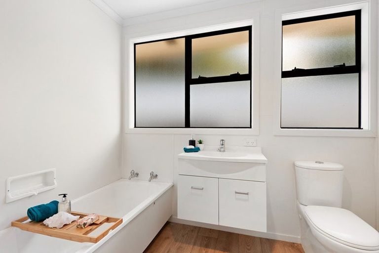 Photo of property in 107 Cliffs Road, Saint Clair, Dunedin, 9012