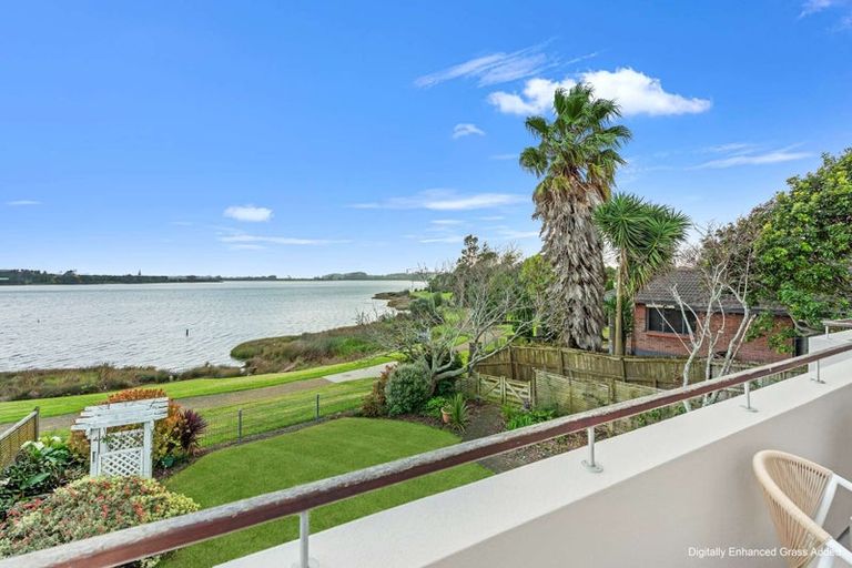 Photo of property in 17 Elsie Drive, Waiuku, 2123
