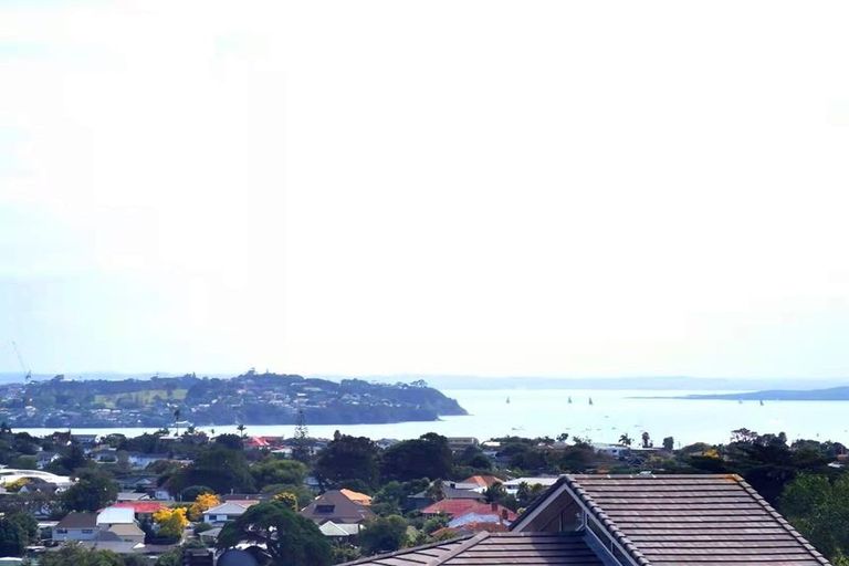 Photo of property in 64 Bleakhouse Road, Bucklands Beach, Auckland, 2014