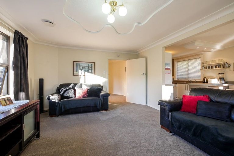 Photo of property in 17 Colquhoun Street, Glenross, Dunedin, 9011