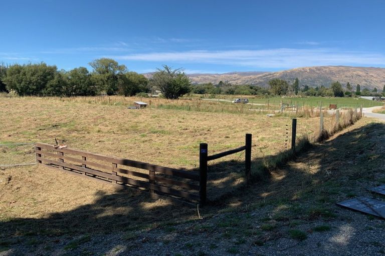 Photo of property in 43 Monteith Road, Albert Town, Wanaka, 9382