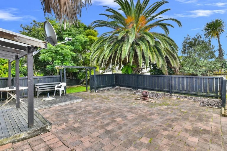 Photo of property in 12 Ellen Avenue, Hillcrest, Auckland, 0627
