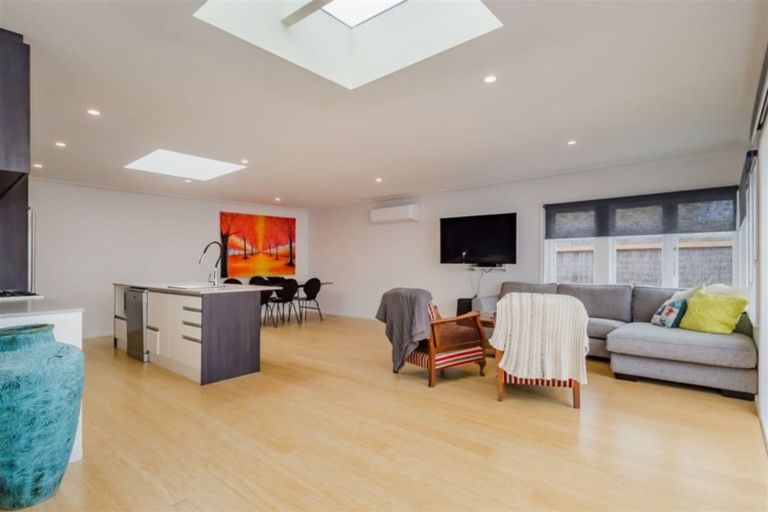 Photo of property in 8 Webber Street, Paraparaumu Beach, Paraparaumu, 5032