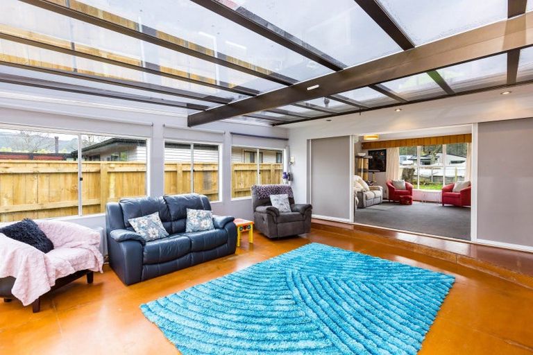 Photo of property in 40 Moeraki Road, Maoribank, Upper Hutt, 5018