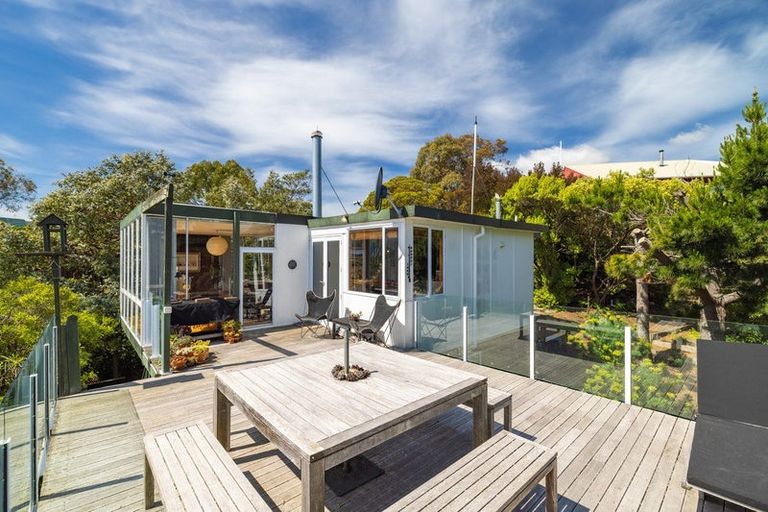 Photo of property in 17 Athol Place, Diamond Harbour, Lyttelton, 8971