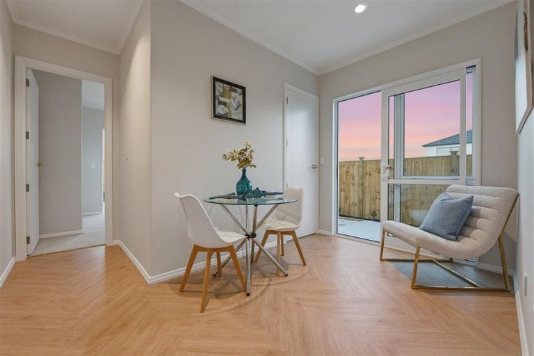 Photo of property in 9 Toporoa Street, Karaka, 2113