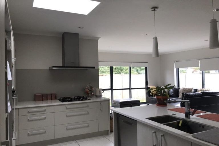 Photo of property in 63 Costa Viva Crescent, Karaka, Papakura, 2113