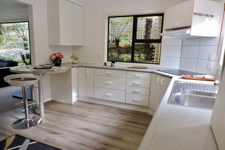 Photo of property in 13 Chester Road, Tawa, Wellington, 5028