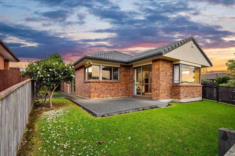 Photo of property in 20 Northridge Terrace, Massey, Auckland, 0614