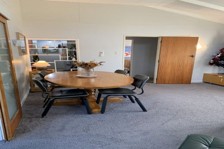 Photo of property in 3 Hawthorn Crescent, Stokes Valley, Lower Hutt, 5019