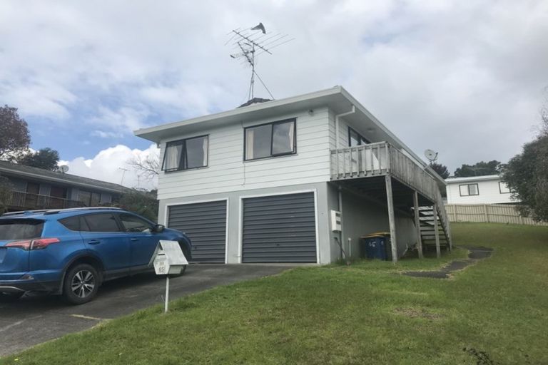 Photo of property in 65 Trias Road, Totara Vale, Auckland, 0629