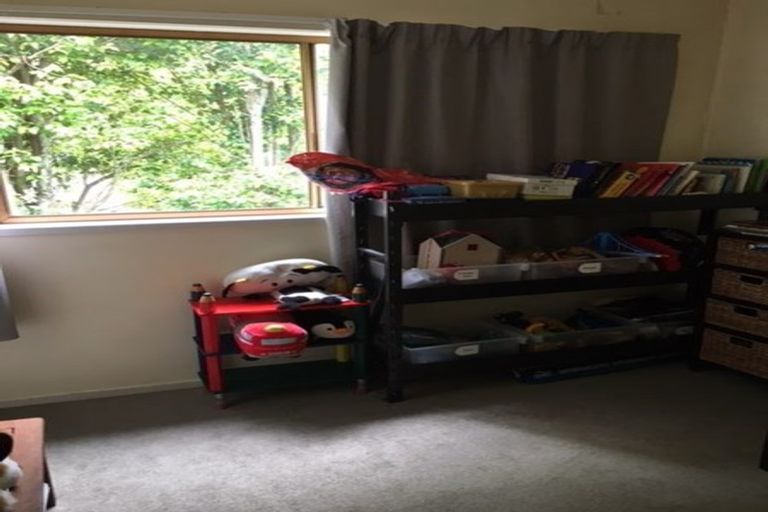 Photo of property in 8 Oldham Place, Browns Bay, Auckland, 0630