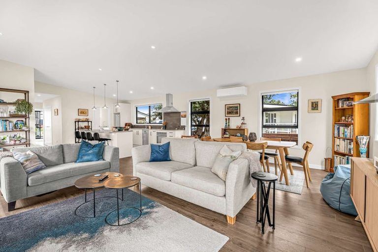 Photo of property in 17 Arthur Street, Whitianga, 3510