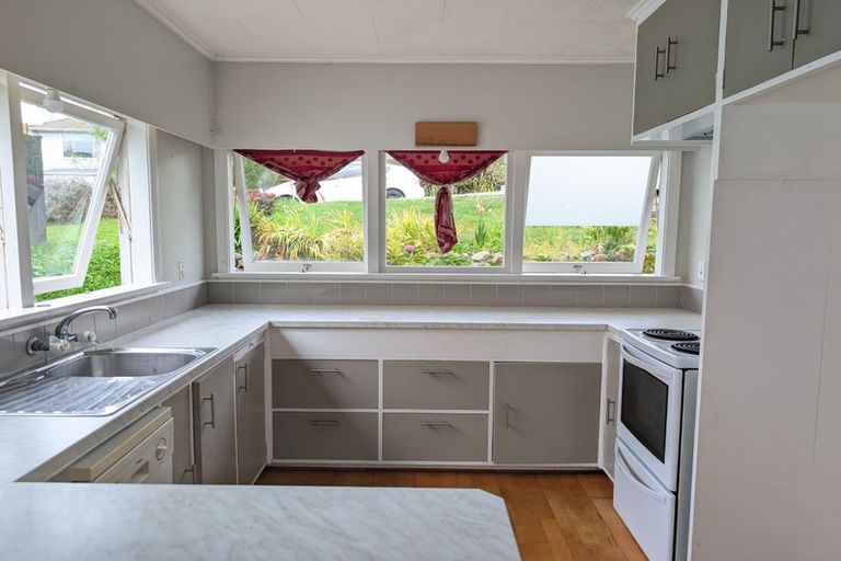 Photo of property in 74 Holborn Drive, Stokes Valley, Lower Hutt, 5019