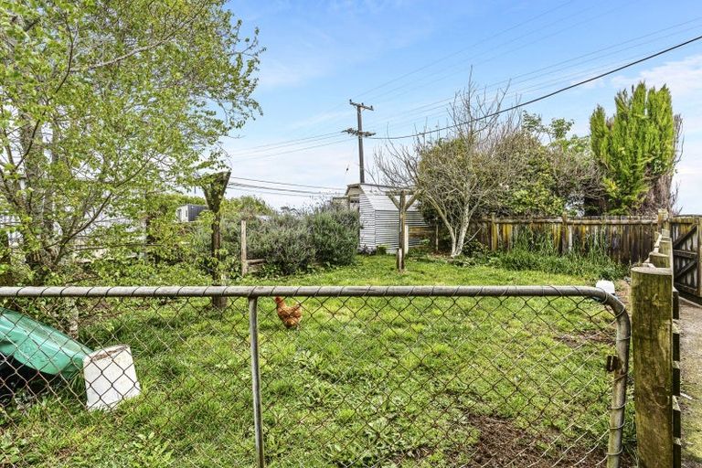Photo of property in 17 Upper Pitone Road, Pitone, New Plymouth, 4374