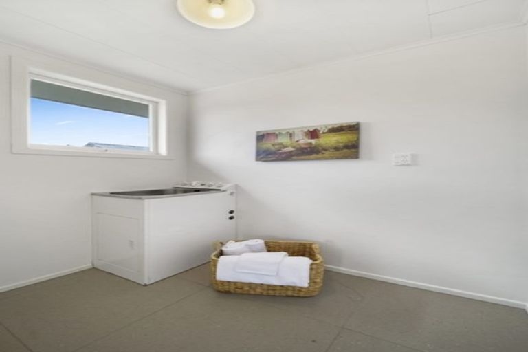 Photo of property in 8 Gossamer Drive, Pakuranga Heights, Auckland, 2010