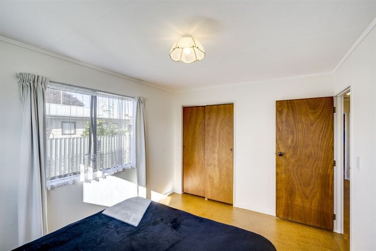 Photo of property in 2/32 Spriggs Crescent, Greenmeadows, Napier, 4112