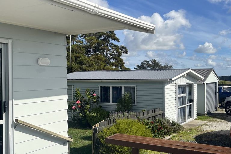 Photo of property in 358 Cable Bay Block Road, Cable Bay, 0420