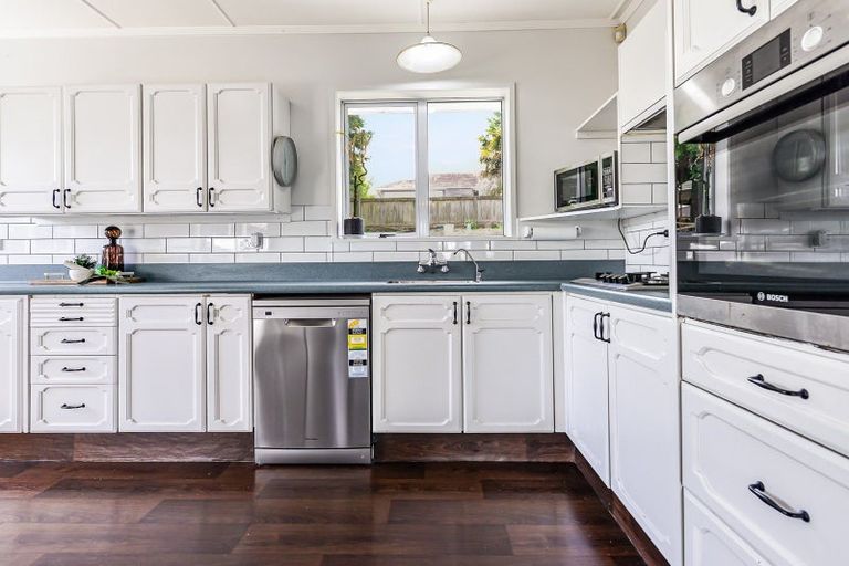 Photo of property in 27 Hinton Avenue, Forest Lake, Hamilton, 3200