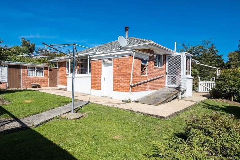Photo of property in 10 Flower Street, Fairfield, Dunedin, 9018