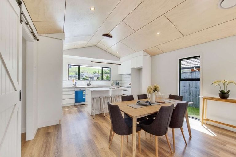 Photo of property in 11 Hamon Place, Pukehangi, Rotorua, 3015