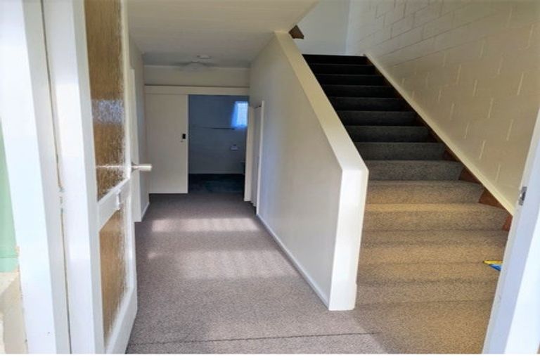 Photo of property in 7 Terrace Road, Titahi Bay, Porirua, 5022