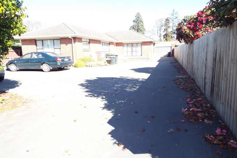 Photo of property in 71 Yaldhurst Road, Sockburn, Christchurch, 8042