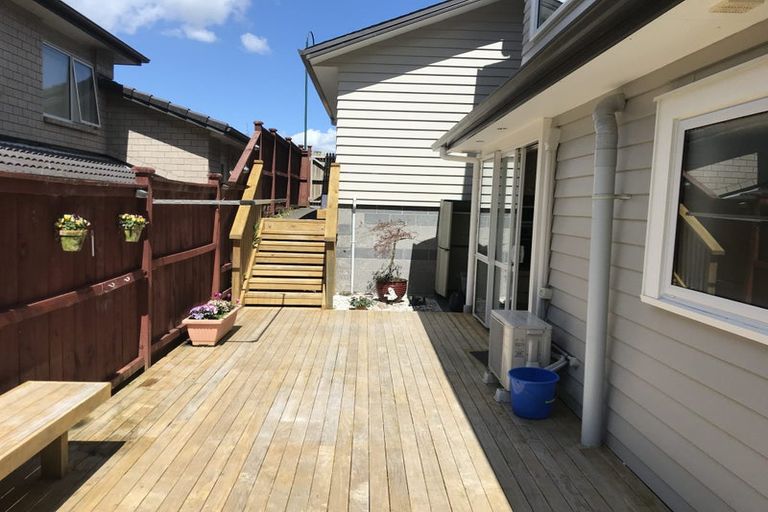 Photo of property in 35 Silver Moon Road, Albany Heights, Auckland, 0632