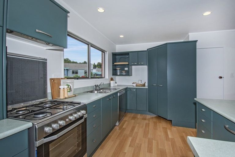 Photo of property in 33 Fairway Drive, Te Kamo, Whangarei, 0112