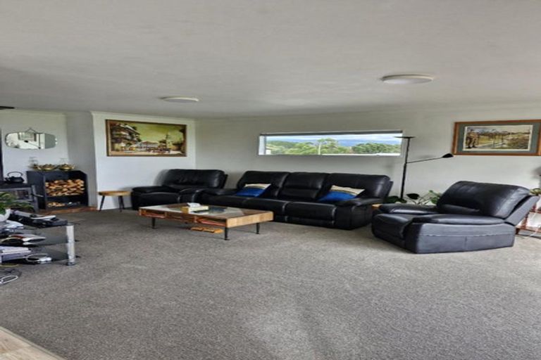 Photo of property in 17 Maui Place, Spotswood, New Plymouth, 4310