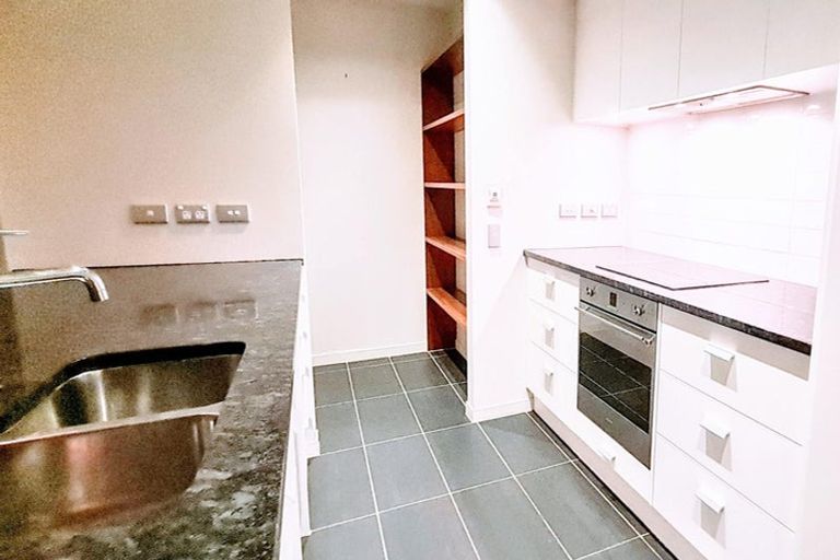 Photo of property in Piermont Apartments, 4i/82 Cable Street, Te Aro, Wellington, 6011