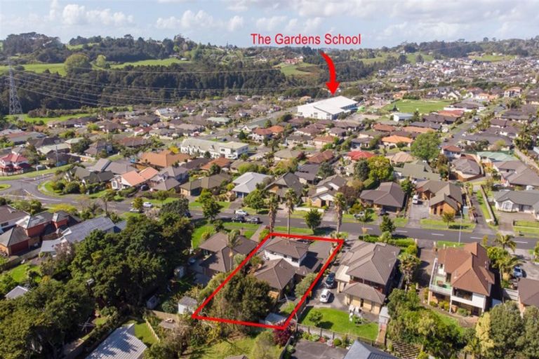 Photo of property in 44 Wairere Road, The Gardens, Auckland, 2105