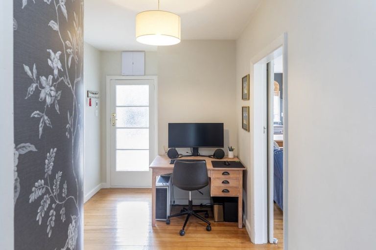 Photo of property in 1/49 Ashgrove Terrace, Somerfield, Christchurch, 8024