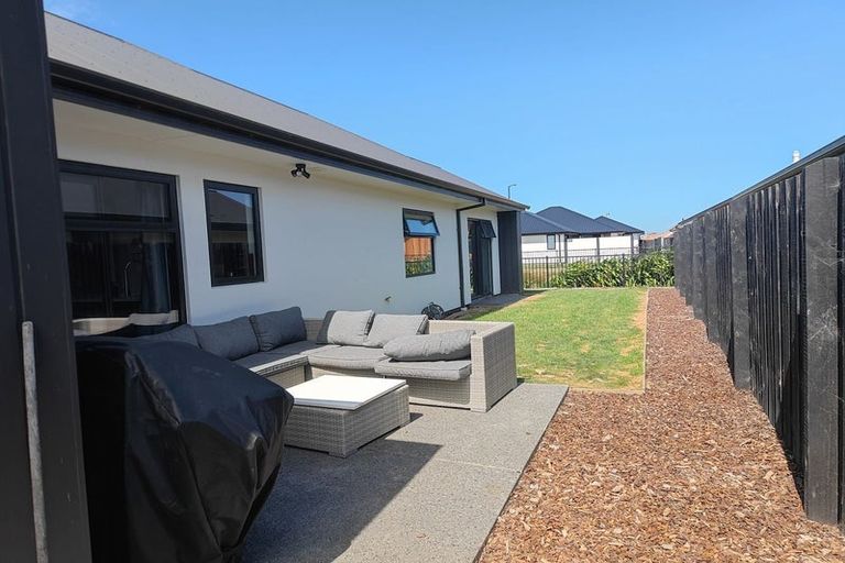 Photo of property in 19 Navarra Road, Halswell, Christchurch, 8025