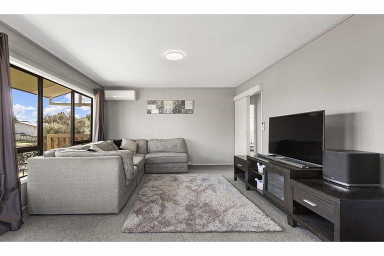 Photo of property in 23 Lloyd Drive, Nawton, Hamilton, 3200