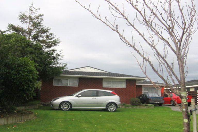 Photo of property in 27 Pencarrow Street, Highbury, Palmerston North, 4412