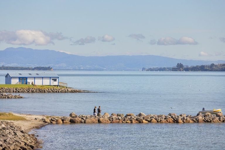 Photo of property in 3/104 Harbour Drive, Otumoetai, Tauranga, 3110